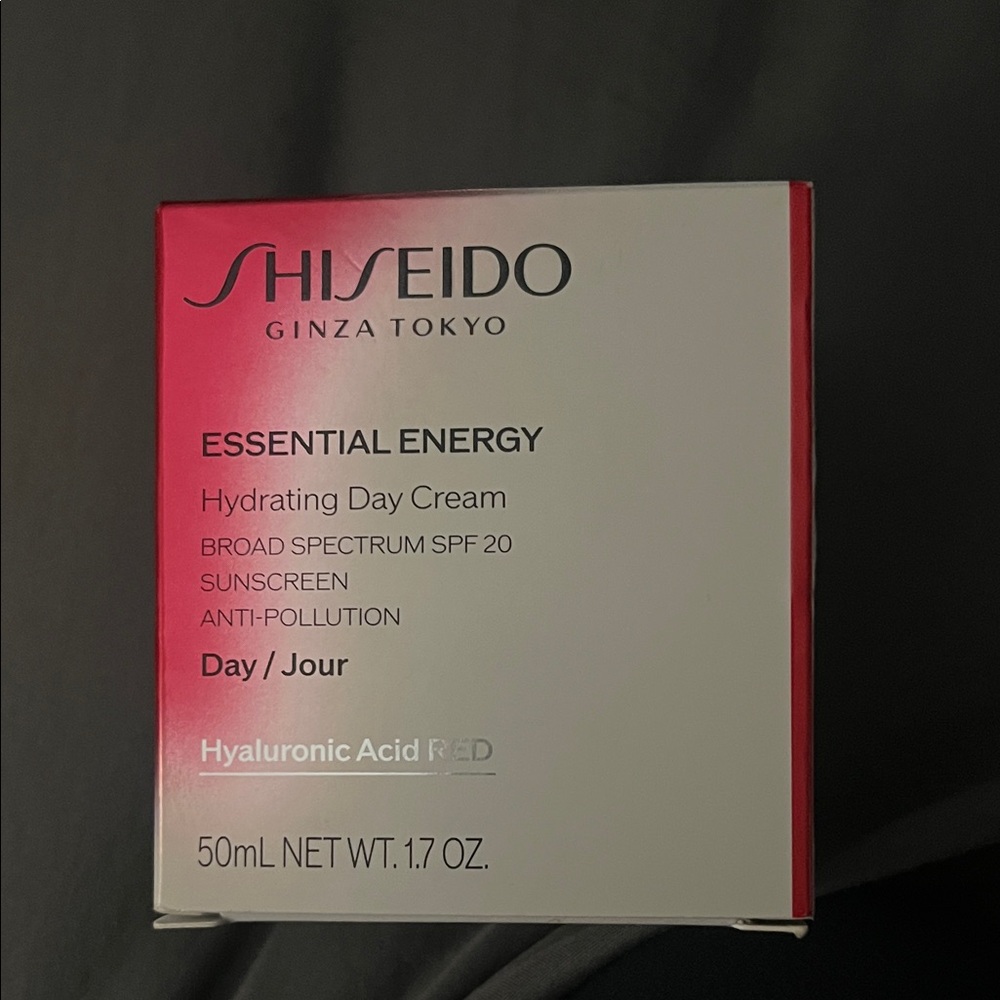 Shiseido Essential Energy Day Cream with SPF 20
